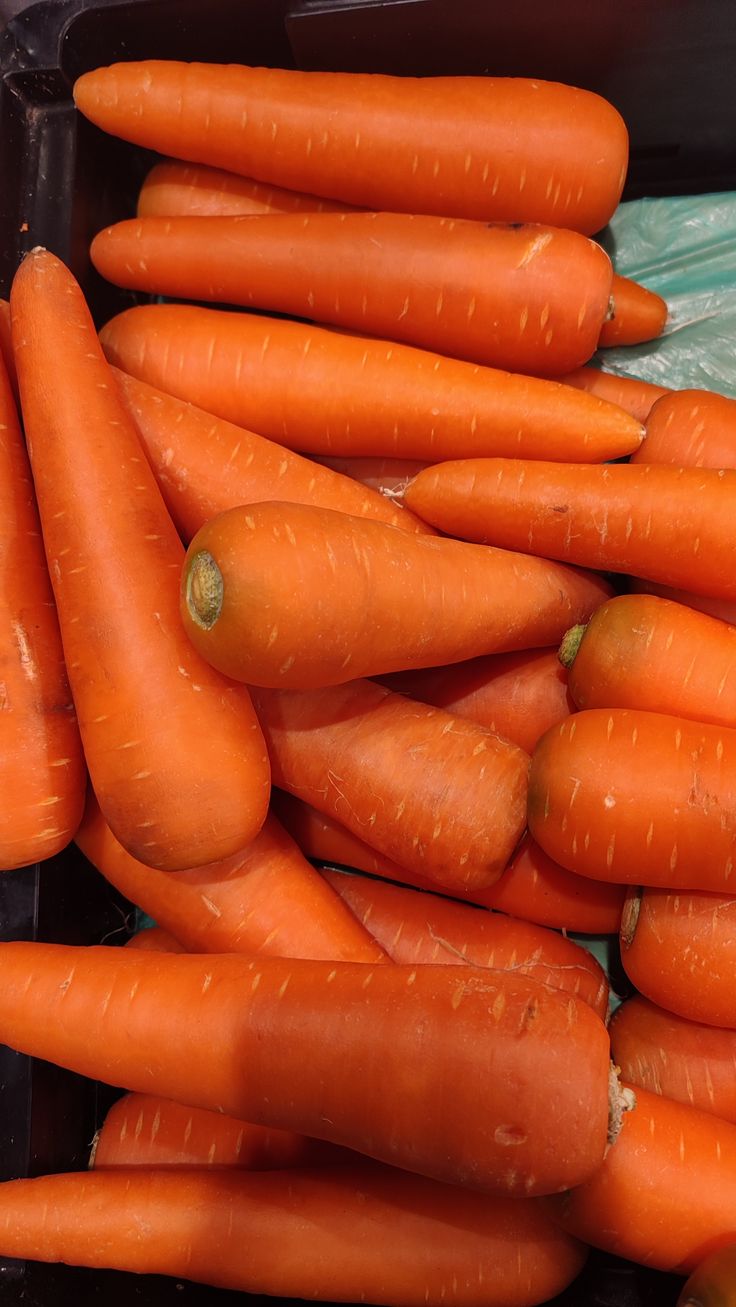 Carrots (Per Crate)